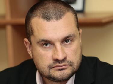 Калоян Методиев: Изборният кодекс е заложил бомба за предстоящия вот в чужбина
