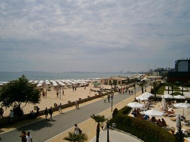 Експерти ще съветват в Бургас за предпазване от слънчевите изгаряния през лятото