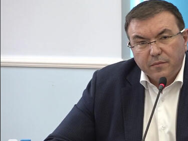 Ангелов: Не знам на министър Стойчо Кацаров кой му вярва още в България