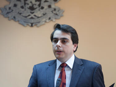 Асен Василев представи условията, при които би приел да участва в бъдещ редовен кабинет, ако получи покана