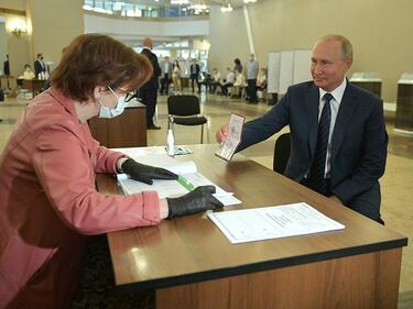 Руският президент Владимир Путин е гласувал на парламентарните избори в онлайн формат