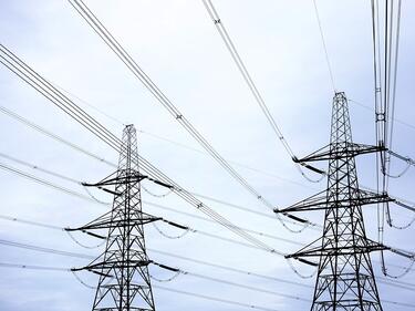 Цените на тока скачат драстично, ако държавата не се намеси, предупреди EVN