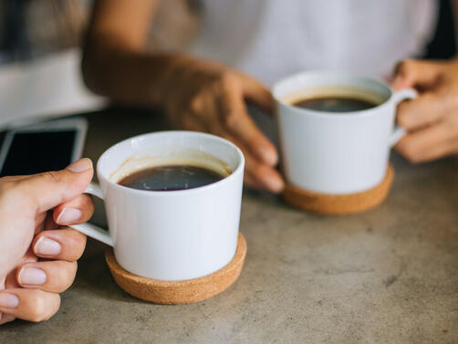 Изпиването на три чаши кафе на ден може да удължи живота твърдят