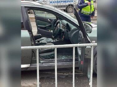 Патрулка и лек автомобил се удариха в София
