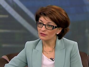 Десислава Атанасова: Обмисляме вот на недоверие срещу правителството
