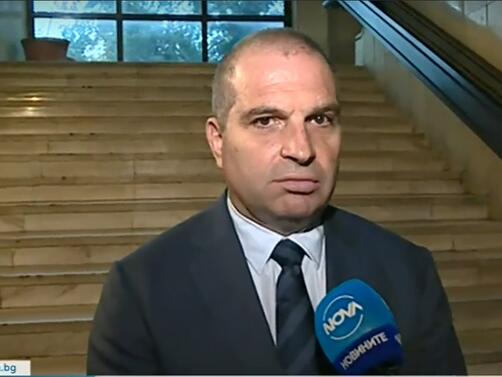 Регионалният министър Гроздан Караджов заяви че премиерът Кирил Петков е