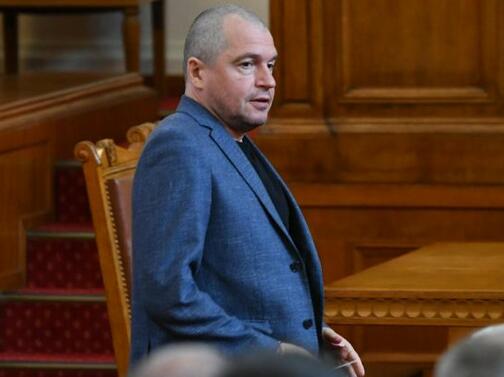 Да дойдат премиерът в оставка Кирил Петков и министърът на