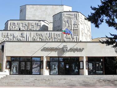 Чак до края на 2023 г. ще продължи ремонтът на театър "София"
