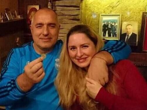 Дъщерята на Бойко Борисов Венета е родила момиченце днес