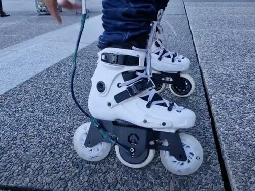 След като по-рано днес ви показахме автономна бебешка количка в