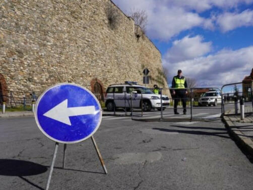 Строги мерки в Скопие Полицейски кордон пази района около църквата