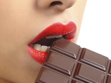 Срещу пролетна умора: Яжте шоколад и правете любов!