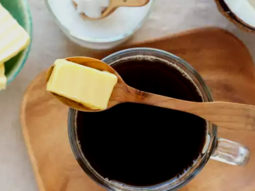 Какво е Бронирано кафе Модата на бронираното кафе bulletproof coffee –
