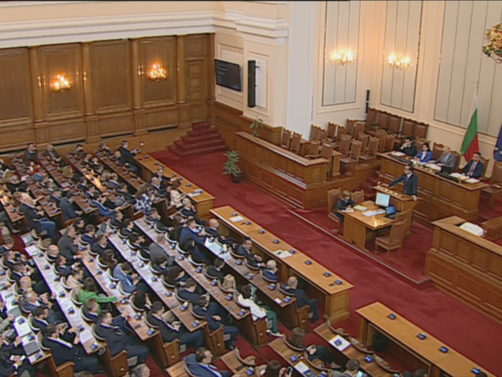 В Народното събрание изслушват директорите на службите след изтеклия запис