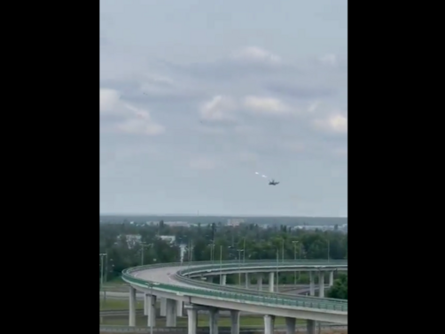Руски военни хеликоптери откриха огън по конвой от наемници на