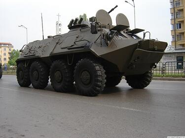Решено: България дава БТР-и с резервни части и въоръжение на Украйна