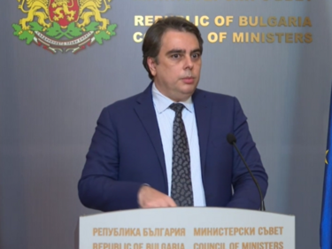 Асен Василев с новина за бюджета