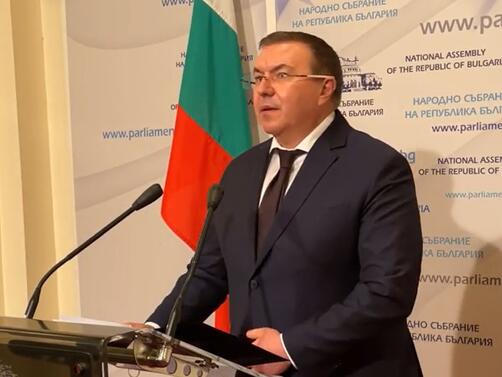 Бившият здравен министър проф Костадин Ангелов оповести пред журналисти в