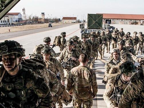 НАТО подсилва войските си в Косово с батальони от Румъния