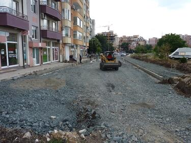 Ремонтират бургаската улица „Хан Аспарух”