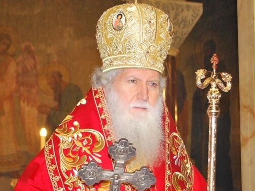 Патриарх Неофит който е настанен за лечение с белодробно заболяване