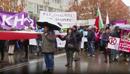 Протест и шествие на работещи в културни институции блокира центъра на столицата