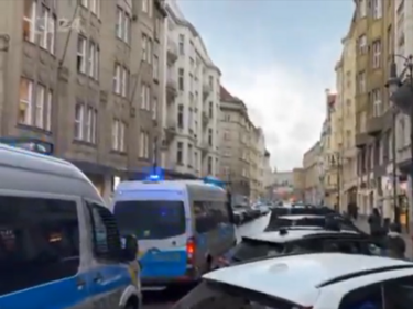  Убити и десетки ранени при стрелба в местен университет в Прага