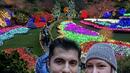 Кирил Петков и Линда се разходиха из уникалните цветни градини “Бутчарт”