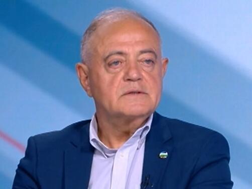 Съпредседателят на ПП ДБ Атанас Атанасов потвърди че е сред кандидатите