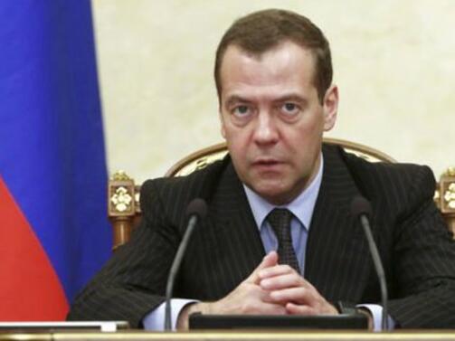Бившият руски президент Дмитрий Медведев предупреди че всякакви украински атаки