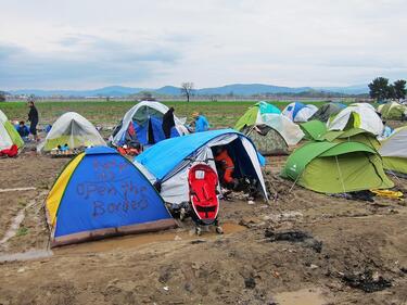 Тела на мигранти изплуваха на плажове в турски курорти