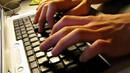 Хиляди пароли на държавни електронни пощи са изтекли в нета
