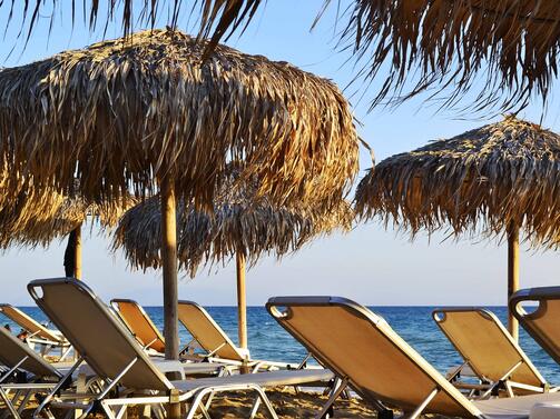Преди летния туристически сезон гръцките власти затегнаха правилата за плажовете