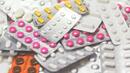 Удължават с още месец забраната за износ на определени групи лекарства