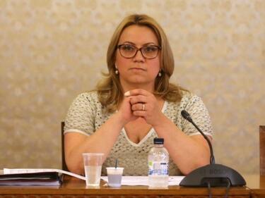 БЕХ отстрани Деница Златева от директорския пост в "Булгаргаз"
