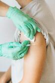 Имунизационна схема за децата в България срещу коклюш включва имунизация с 6-валентна ваксина