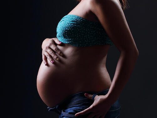 Снимка: Мерките срещу коклюш: По-ранна ваксина за бебета и безплатни имунизации за бременни