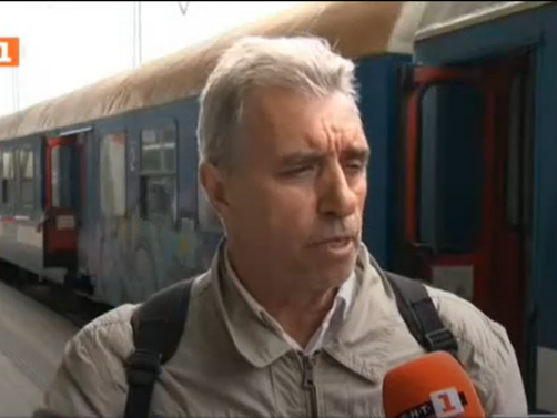 Инцидент на Централна гара в София маневрен локомотив удари