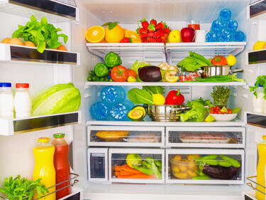 Вижте кои храни винаги трябва да присъстват в хладилника ви, според диетолог