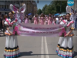 Хиляди гости на празничното дефиле в Казанлък (ВИДЕО)