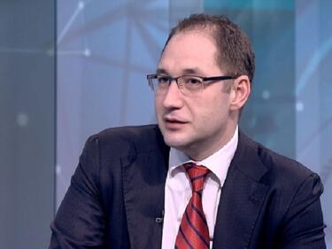 Икономистът Георги Ангелов: Заплатите обърнаха демографската криза
