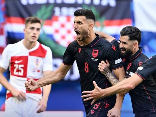 Късна драма донесе равенството 2 2 на Албания срещу Хърватия