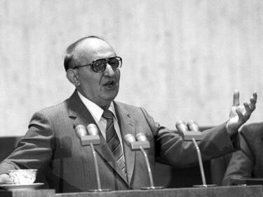 27 г. от смъртта на Тодор Живков