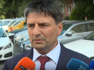 Металдетекторни рамки на входа на моловете предлагат от СДВР