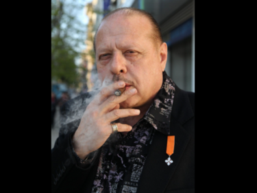 Почина поетът и журналист "агент" Иван Тенев