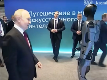 Първият руски хуманоиден робот с ИИ танцува пред Путин ВИДЕО
