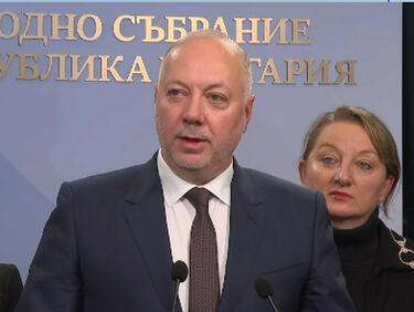 Кабинетът „Желязков“ подаде оставка
