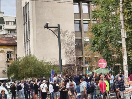Продължават стачните действия на синдикатите Днес ще протестират работници и