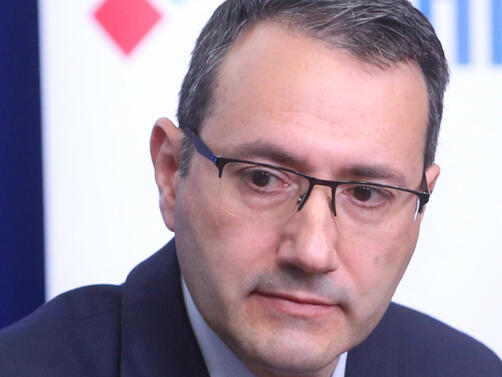 Румен Радев и неговият кръг са основен политически противник на Синя