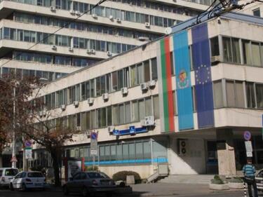 От 1 април НОИ ще преизчисли служебно пенсиите на работещите пенсионери
